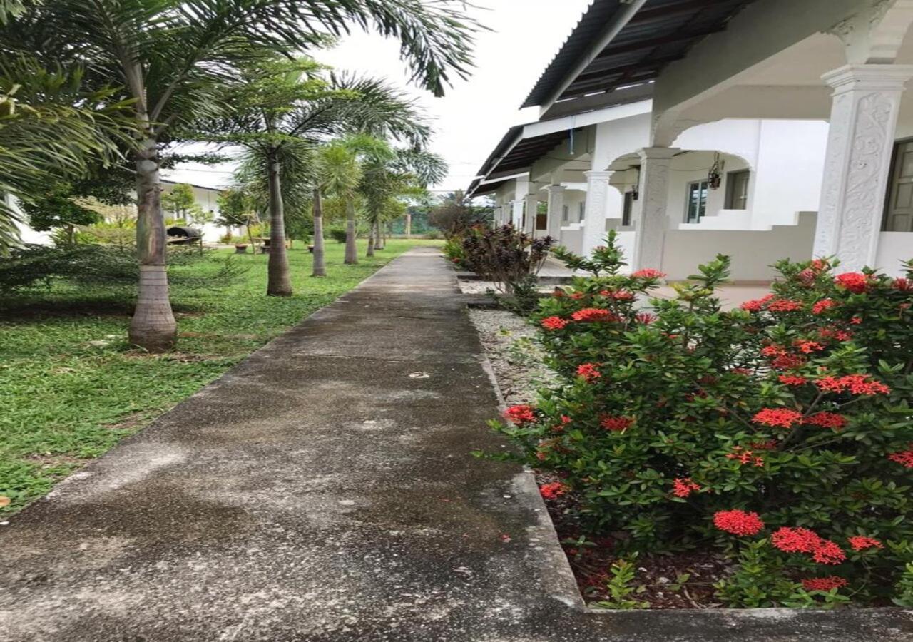 Alpha Motel Pantai Cenang  Ngoại thất bức ảnh